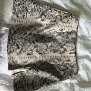 Premium Painted Leather Snakeskin Mini Skirt with Slit. Light blue/grey colors